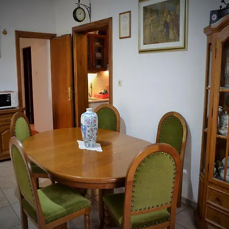 Apartman Countryside Getaway Close To The River And The Sea