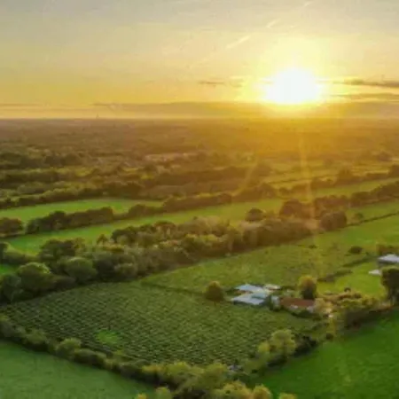 Countryside Getaway Close To The River And The Sea Gata