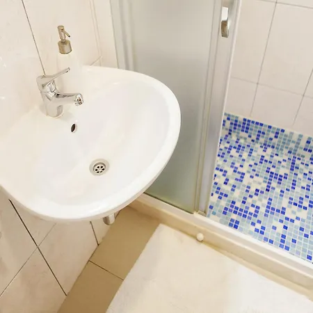 Countryside Getaway Close To The River And The Sea Gata