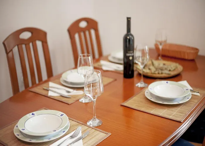 Countryside Getaway Close To The River And The Sea Gata